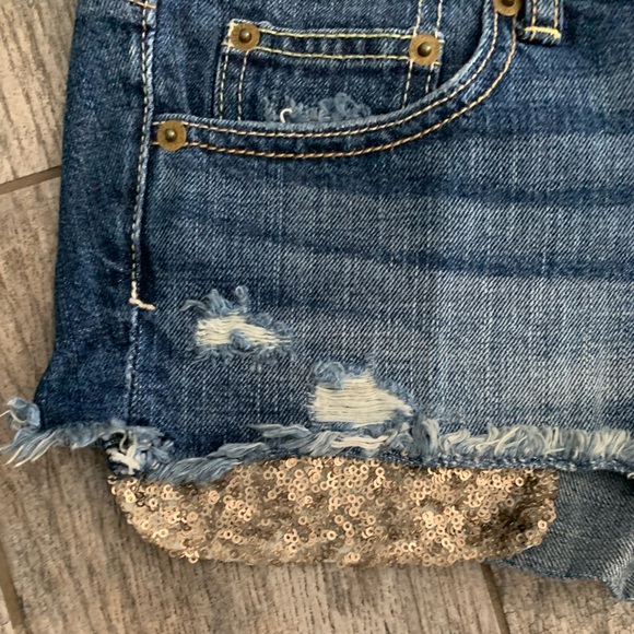 American Eagle gold sequin pocket shorts - Picture 2 of 6